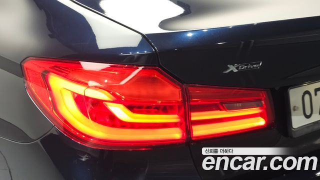 BMW 5 Series (G30) 530i xDrive M Sport Package Plus 2018 — фото 29
