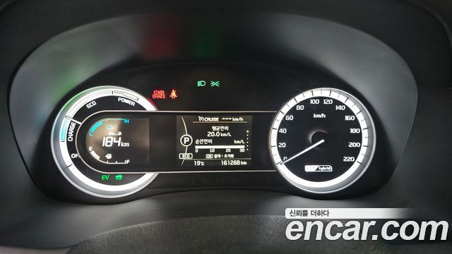 Kia Niro Prestige 2018 — фото 8