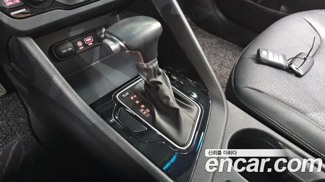 Kia Niro Prestige 2018 — фото 9