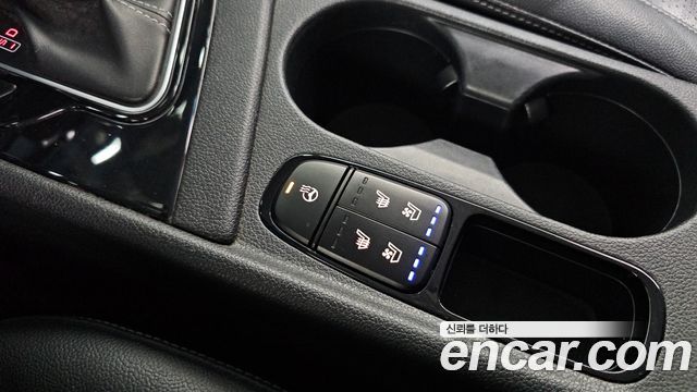 Kia Niro Prestige 2018 — фото 16