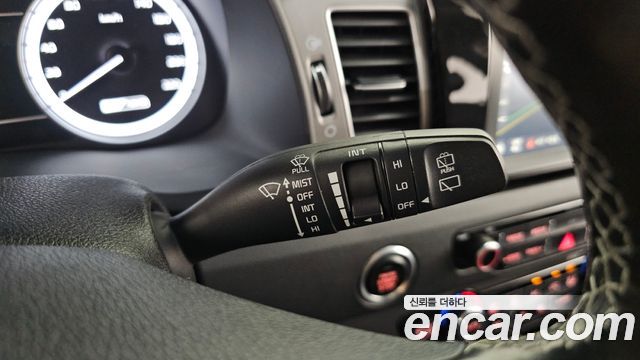 Kia Niro Prestige 2018 — фото 28