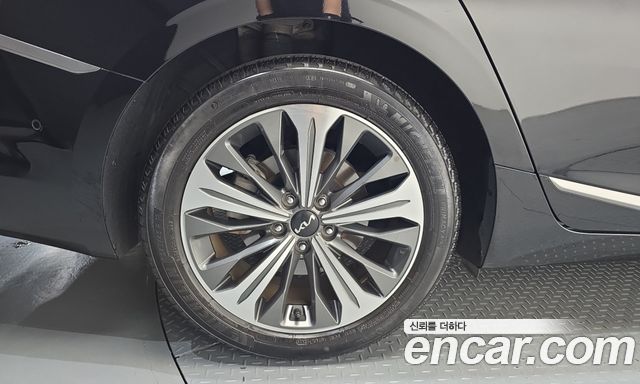 Kia K8 Hybrid Signature 2023 — фото 5