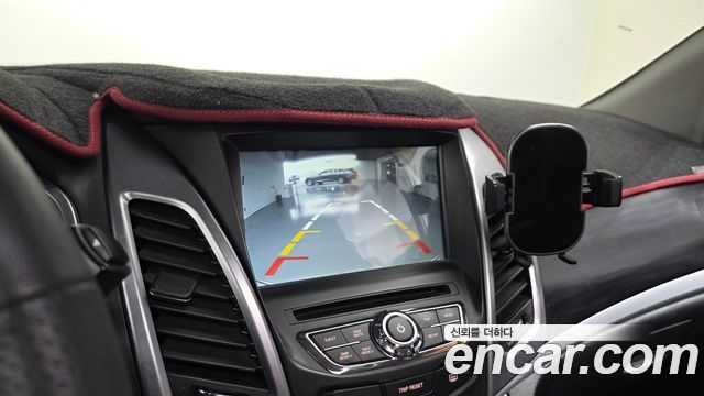 KG Mobility (SsangYong) Korando C 2.2 RX 2WD DLX 2017 — фото 14