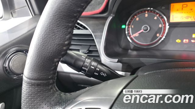 KG Mobility (SsangYong) Korando C 2.2 RX 2WD DLX 2017 — фото 16