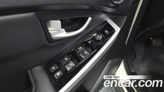 KG Mobility (SsangYong) Korando C 2.2 RX 2WD DLX 2017 — фото 28