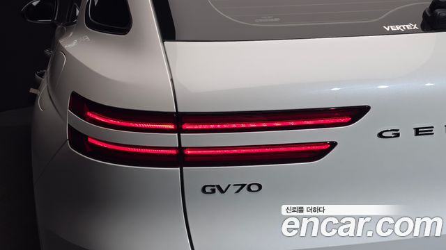 Genesis GV70 2.5T Gasoline AWD 2023 — фото 23