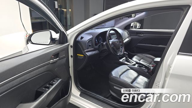 Hyundai Avante (AD) 1.6 GDI Modern 2016 — фото 10