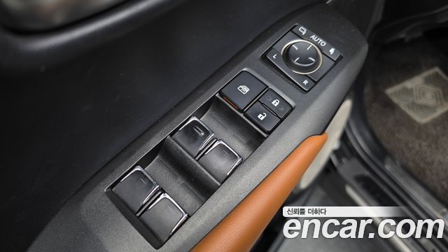 Lexus NX300h Executive 2020 — фото 16