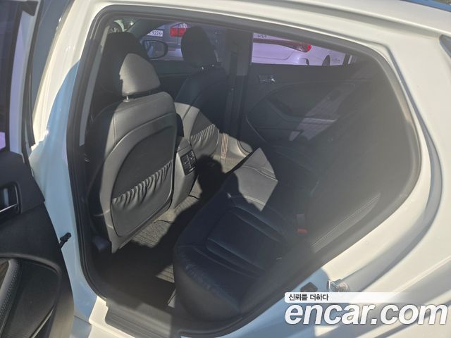 Kia K5 LPI Luxury 2013 — фото 10