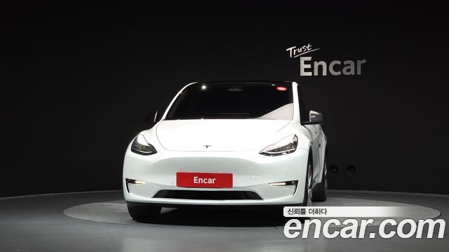 Tesla Model Y Long Range AWD 2022 — фото 3
