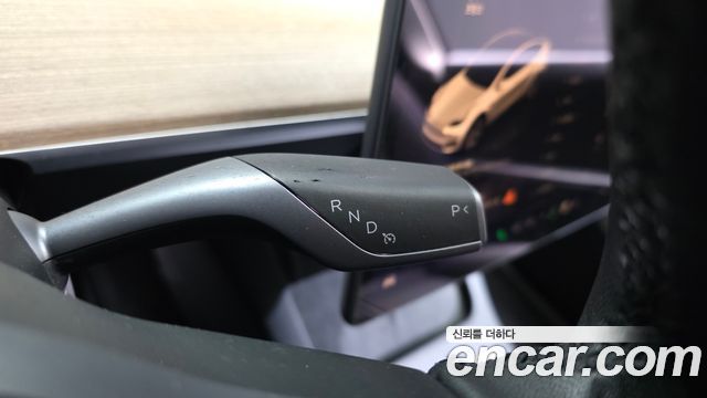 Tesla Model Y Long Range AWD 2022 — фото 9