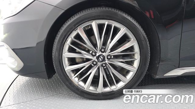 Hyundai Grandeur (IG) 3.0 Exclusive Special 2018 — фото 5