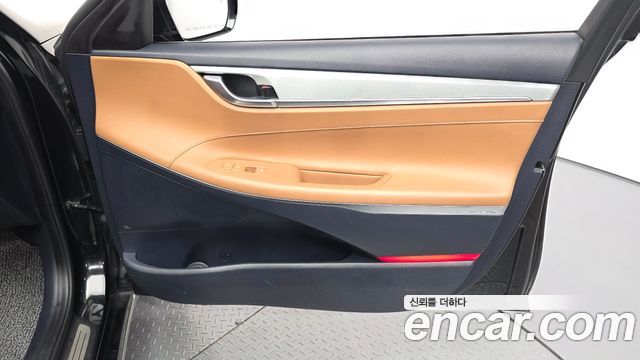 Hyundai Grandeur (IG) 3.0 Exclusive Special 2018 — фото 24