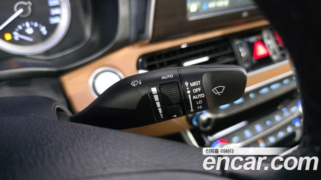 Hyundai Grandeur (IG) 3.0 Exclusive Special 2018 — фото 31