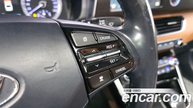 Hyundai Grandeur (IG) 3.0 Exclusive Special 2018 — фото 32