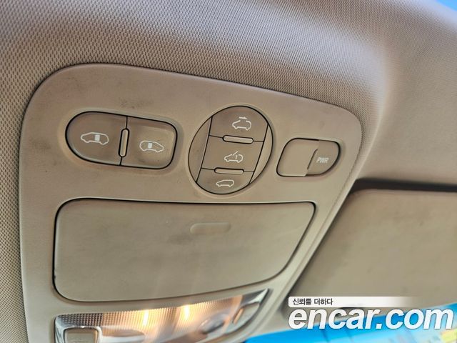 Kia Carnival R New Carnival GLX High-Deluxe 2011 — фото 5