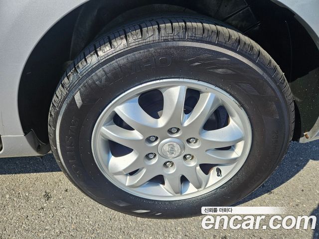 Kia Carnival R New Carnival GLX High-Deluxe 2011 — фото 23