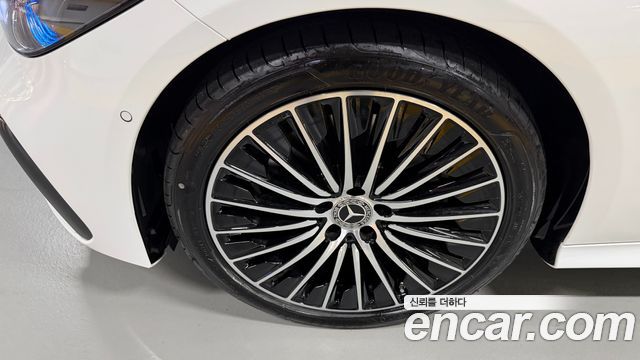 Mercedes-Benz CLE-Class (C236) CLE200 Cabriolet 2026 — фото 5