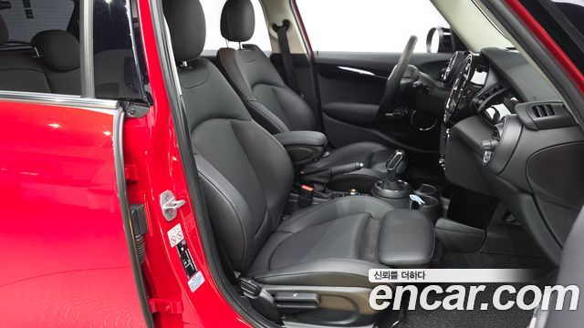 MINI Cooper 5Door HIGH 3rd 2020 — фото 11