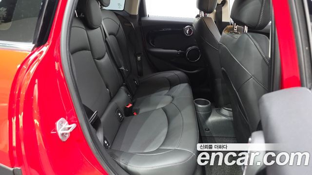 MINI Cooper 5Door HIGH 3rd 2020 — фото 12