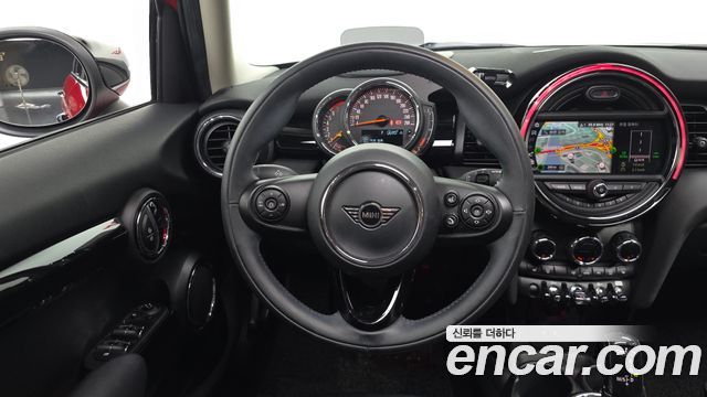 MINI Cooper 5Door HIGH 3rd 2020 — фото 13