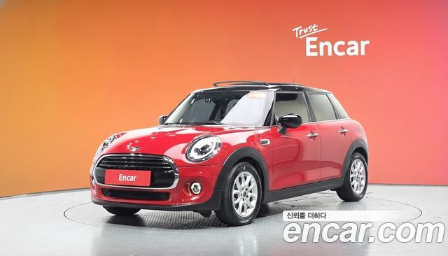 MINI Cooper 5Door HIGH 3rd 2020 — фото 1