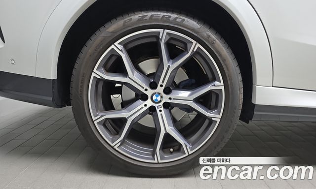 BMW X6 (G06) xDrive40i M Sport 2023 — фото 5