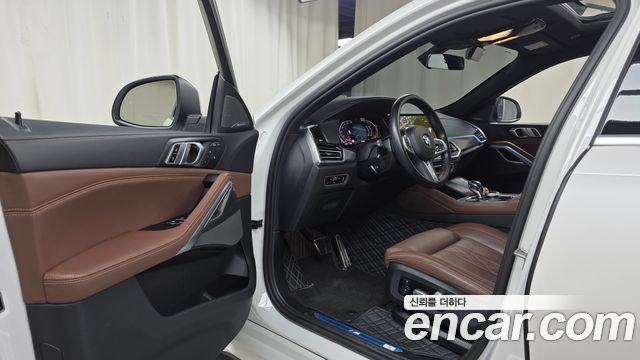 BMW X6 (G06) xDrive40i M Sport 2023 — фото 10