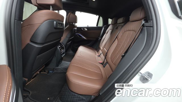 BMW X6 (G06) xDrive40i M Sport 2023 — фото 12