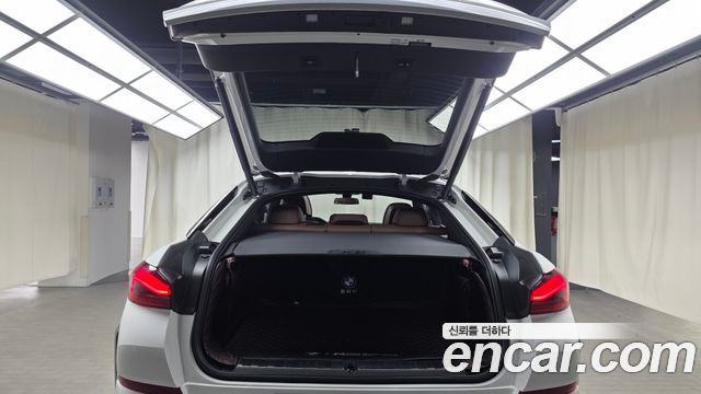BMW X6 (G06) xDrive40i M Sport 2023 — фото 17