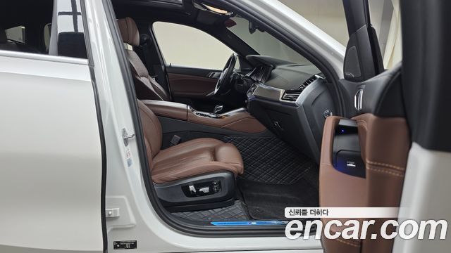 BMW X6 (G06) xDrive40i M Sport 2023 — фото 26