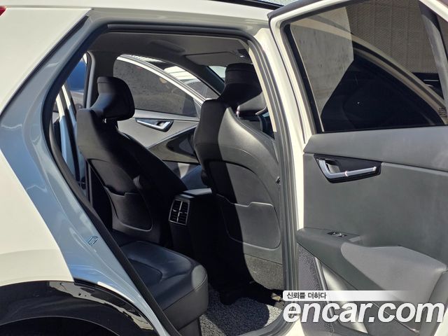 Kia Niro Prestige 2022 — фото 7
