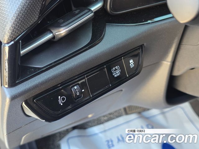 Kia Niro Prestige 2022 — фото 17