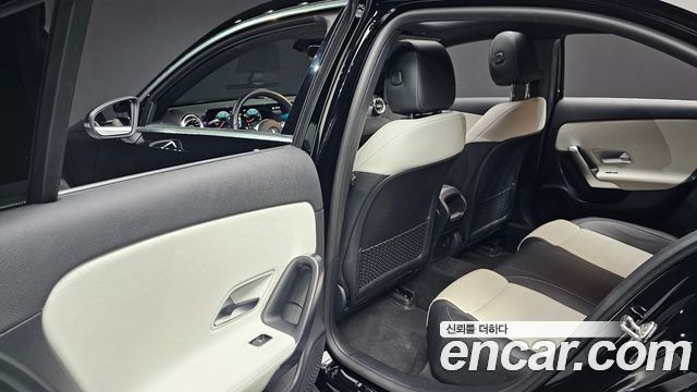 Mercedes-Benz A-Class (W177) A250 4MATIC Sedan 2022 — фото 16