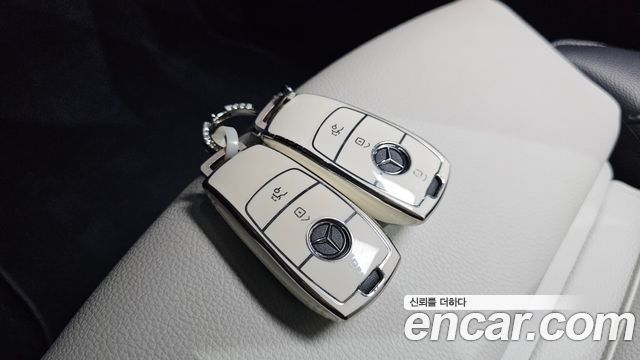 Mercedes-Benz A-Class (W177) A250 4MATIC Sedan 2022 — фото 19