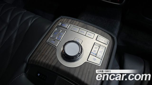 Genesis G80 (RG3) Gasoline 2.5 Turbo AWD 2025 — фото 18