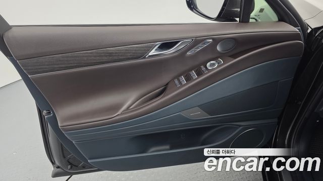 Genesis G80 (RG3) Gasoline 2.5 Turbo AWD 2025 — фото 24