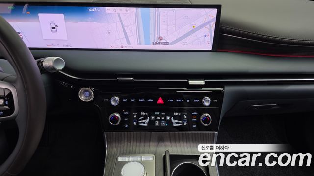 Genesis G80 (RG3) Gasoline 2.5 Turbo AWD 2025 — фото 29