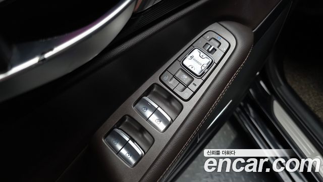 Genesis EQ900 3.3 T-GDI AWD Premiun Luxury 2016 — фото 30