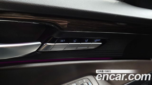 Genesis EQ900 3.3 T-GDI AWD Premiun Luxury 2016 — фото 31
