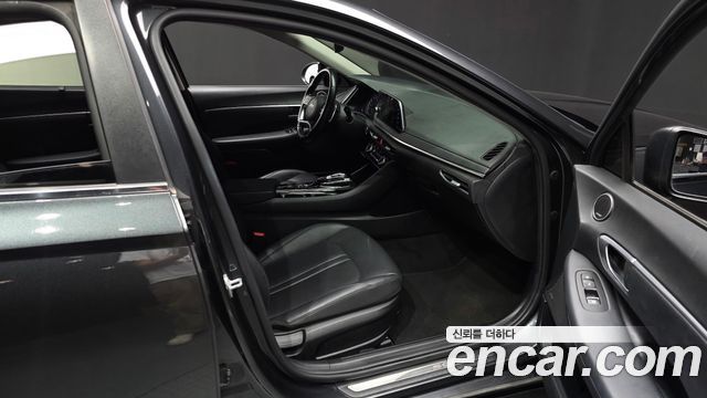 Hyundai Sonata (DN8) 2.0 Premium Family 2020 — фото 11