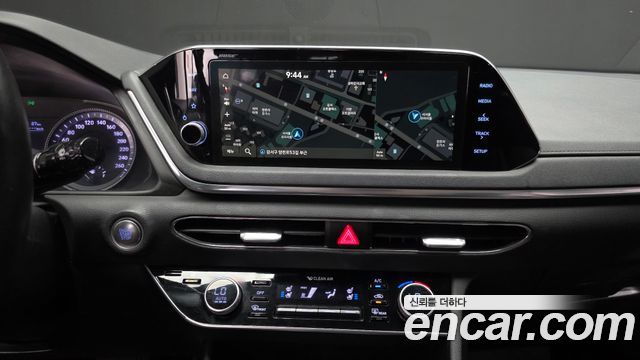 Hyundai Sonata (DN8) 2.0 Premium Family 2020 — фото 14