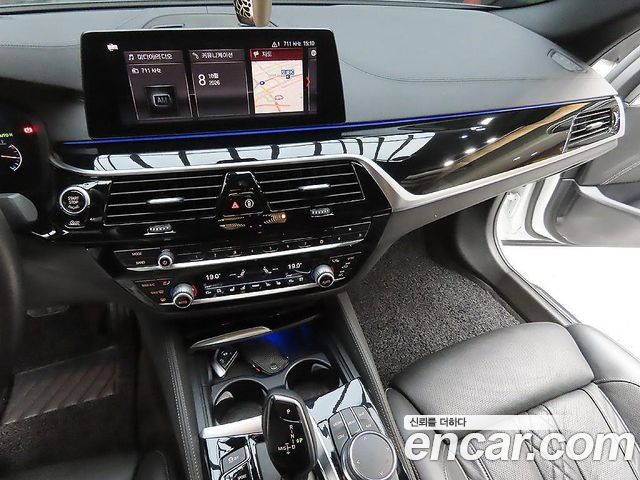 BMW 5 Series (G30) 530i M Sport Package Plus 2019 — фото 7