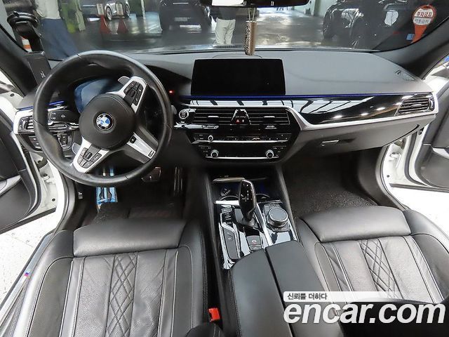 BMW 5 Series (G30) 530i M Sport Package Plus 2019 — фото 10