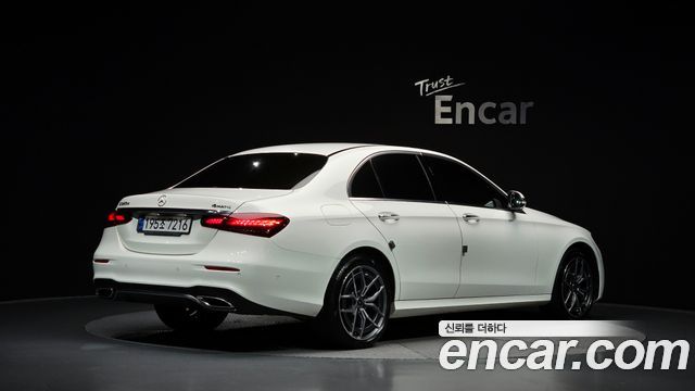 Mercedes-Benz E-Class (W213) E220d 4MATIC AMG Line 2022 — фото 2
