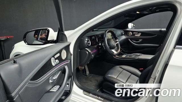 Mercedes-Benz E-Class (W213) E220d 4MATIC AMG Line 2022 — фото 10