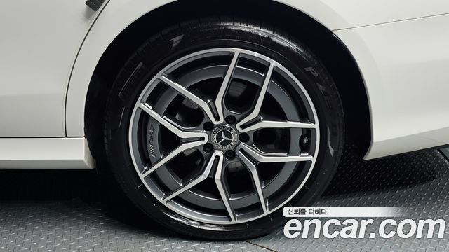 Mercedes-Benz E-Class (W213) E220d 4MATIC AMG Line 2022 — фото 21