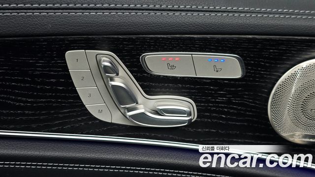 Mercedes-Benz E-Class (W213) E220d 4MATIC AMG Line 2022 — фото 29