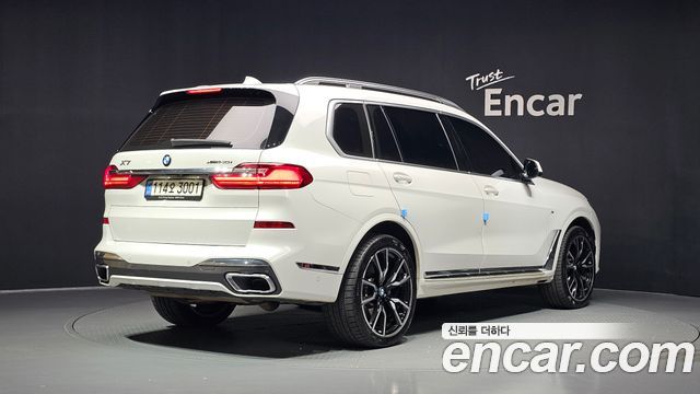 BMW X7 (G07) xDrive 40i M Sport 7STR 2021 — фото 2