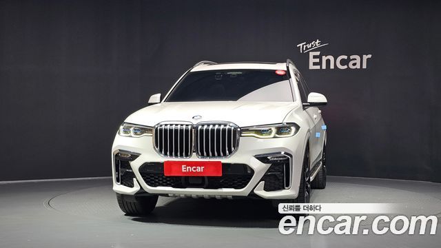 BMW X7 (G07) xDrive 40i M Sport 7STR 2021 — фото 3